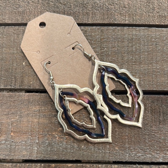 Chic Silver and Multicolor Leaf Earrings - Picture 1 of 1